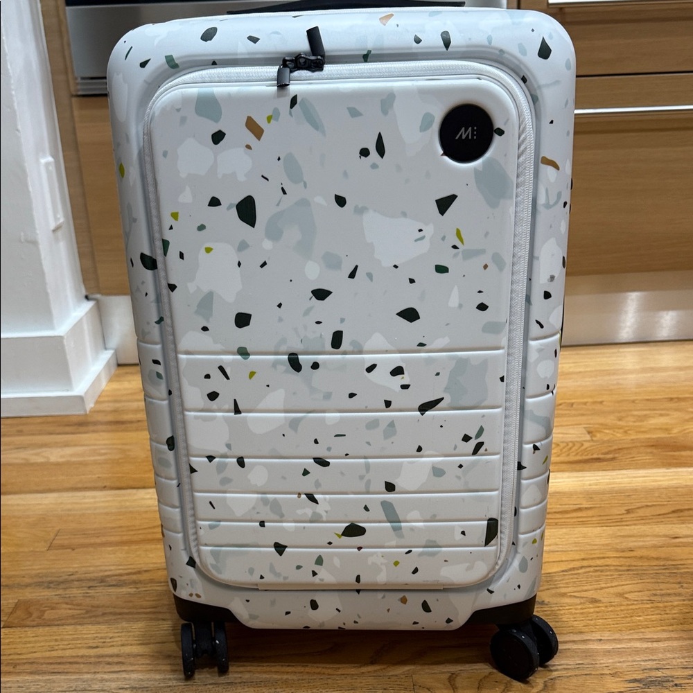 Monos carry-on pro plus Terrazzo Pattern Suitcase